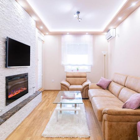 Mili Lux Apartman Нови Сад Екстериор снимка