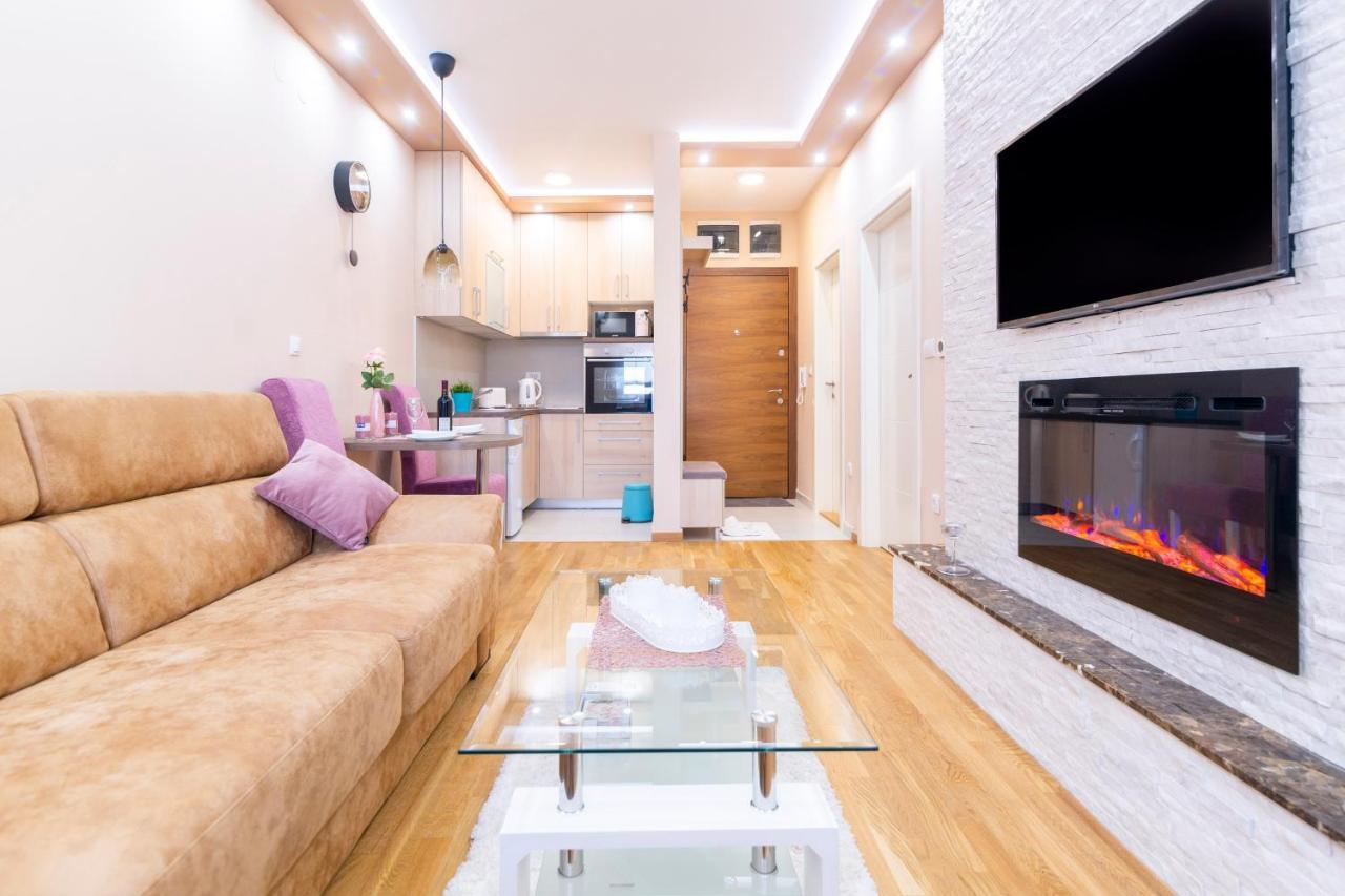 Mili Lux Apartman Нови Сад Екстериор снимка