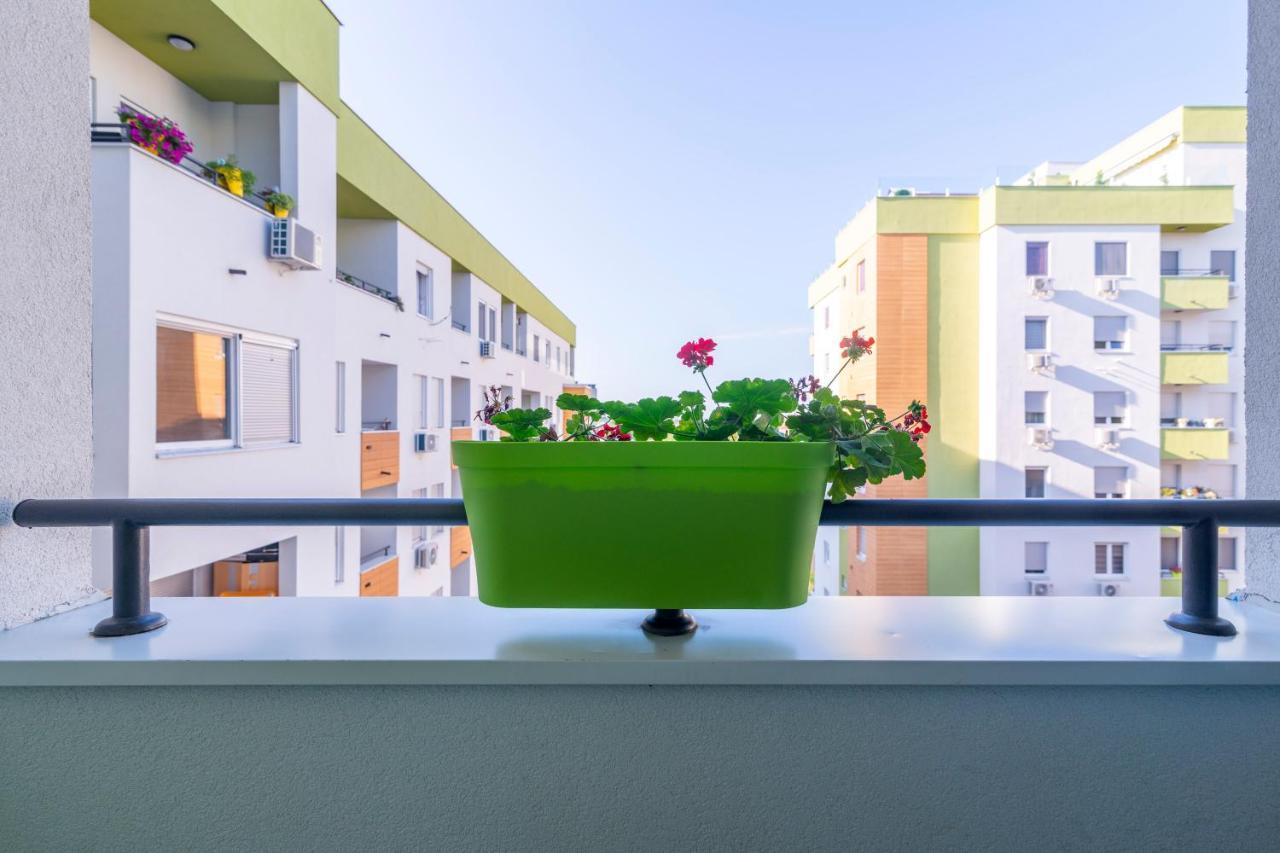 Mili Lux Apartman Нови Сад Екстериор снимка