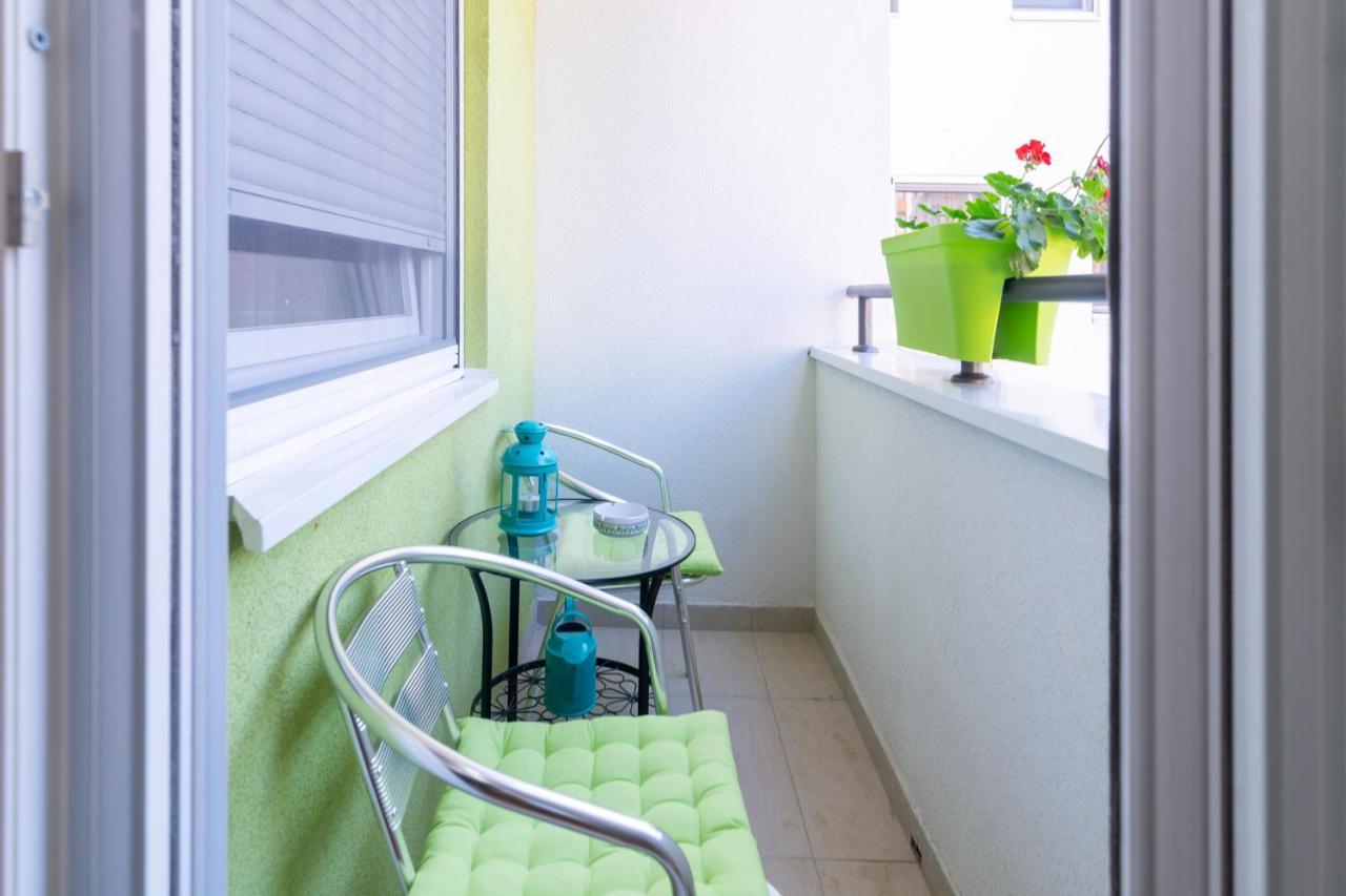 Mili Lux Apartman Нови Сад Екстериор снимка